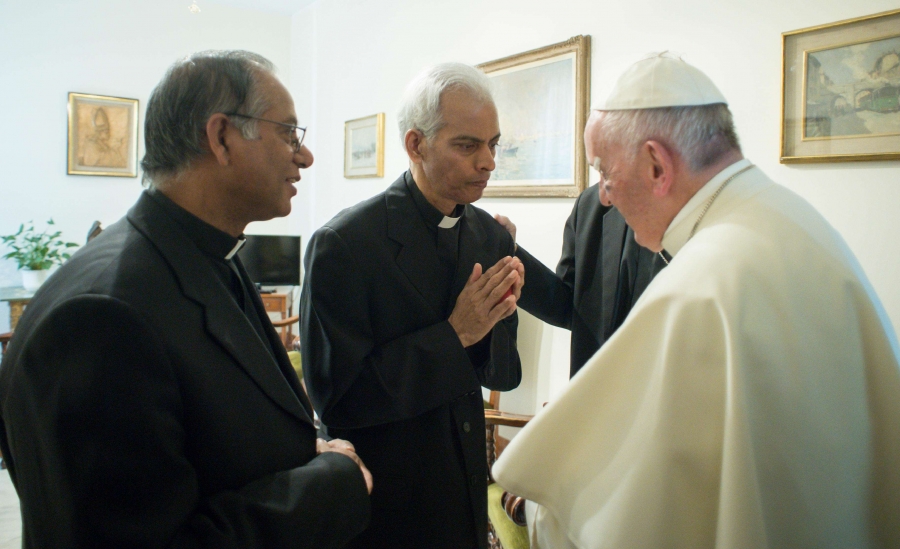 El Papa recibe al P. Tom Uzhunnalil, sacerdote salesiano que fue secuestrado por ISIS
