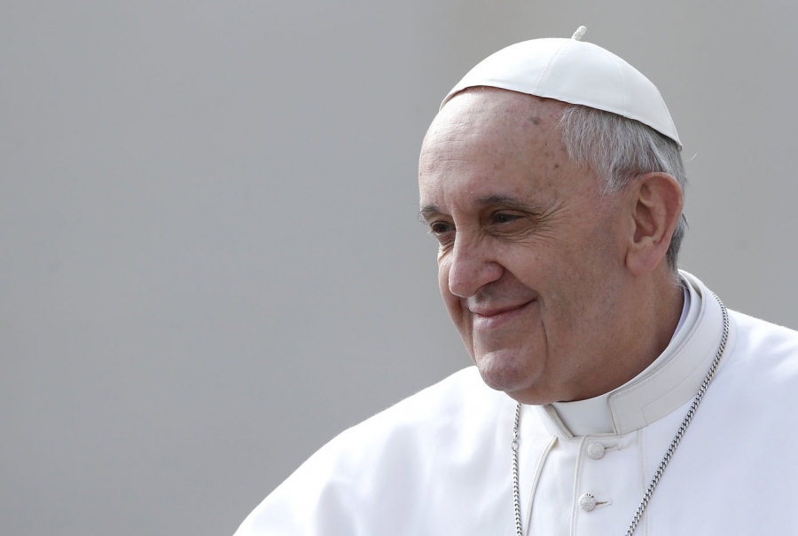 Eliminar el comercio de armas, intención de oración del Papa