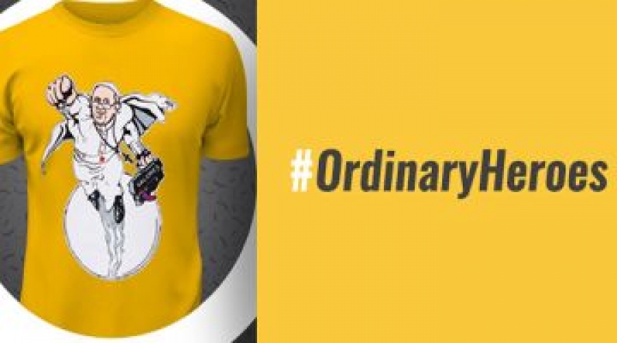 Con camiseta de ‘Súper Papa’, Vaticano lanza iniciativa para el Óbolo de San Pedro