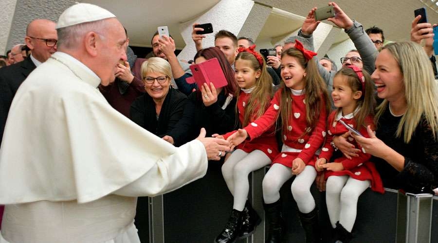 Papa Francisco: «No quiero trabajo en negro en el Vaticano»