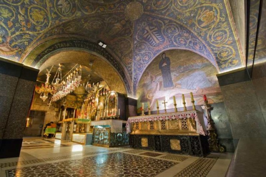 La capilla de la Crucifixión en el Santo Sepulcro recupera su esplendor