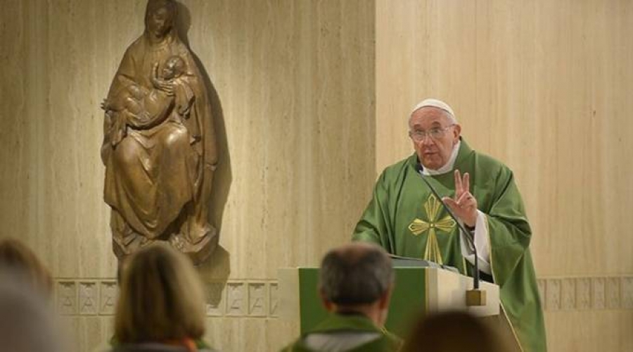 El Papa en Santa Marta: &#039;La exclusión está en la raíz de todas las guerras&#039;