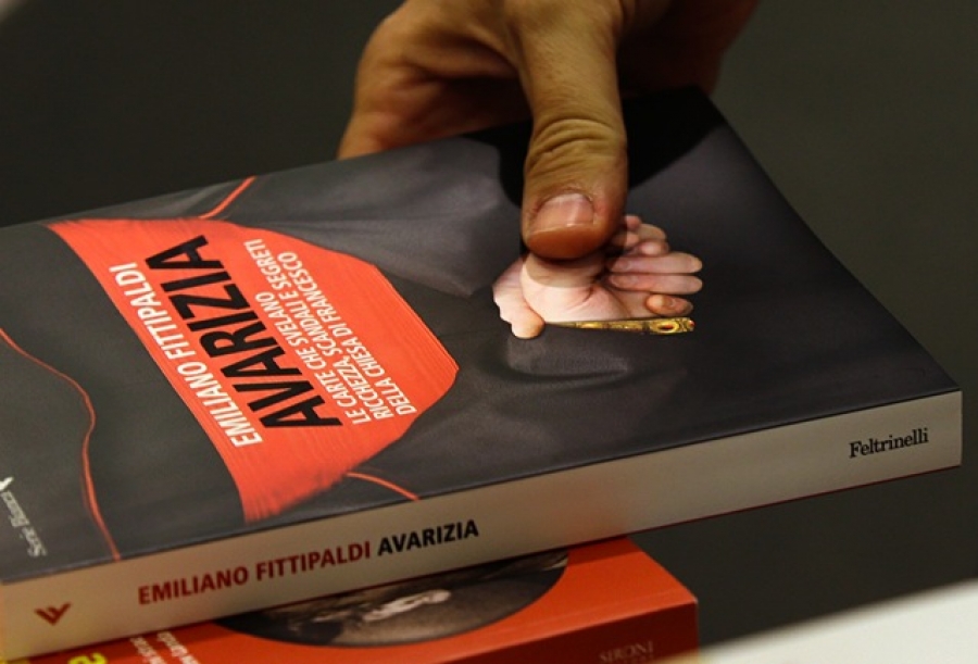 El autor del libro con documentos reservados del Vaticano “se acoge al secreto profesional”