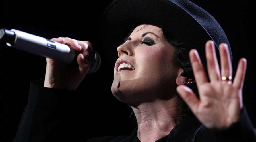Funeral católico para dar último adiós a cantante de The Cranberries