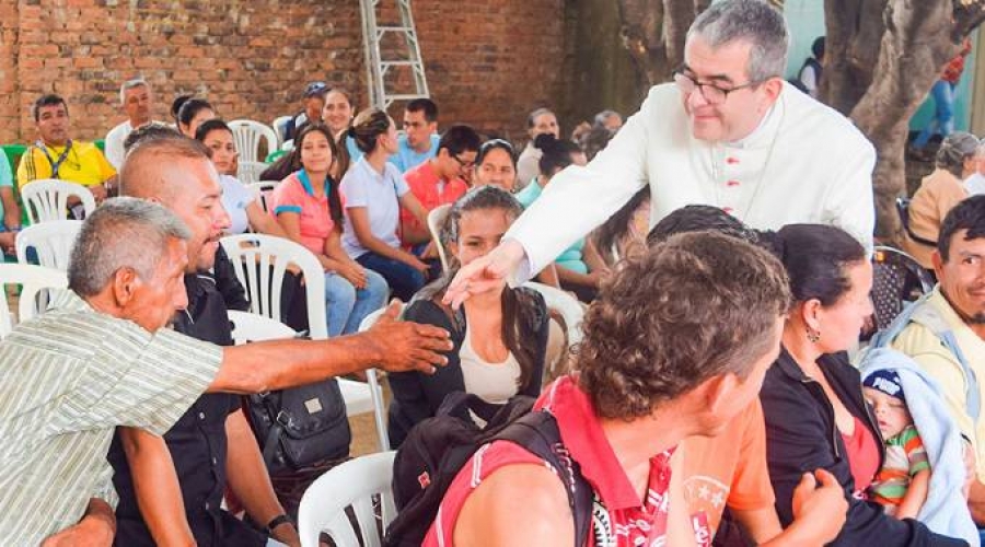 Iglesia en Colombia abre casa de paso para migrantes que huyen de crisis en Venezuela