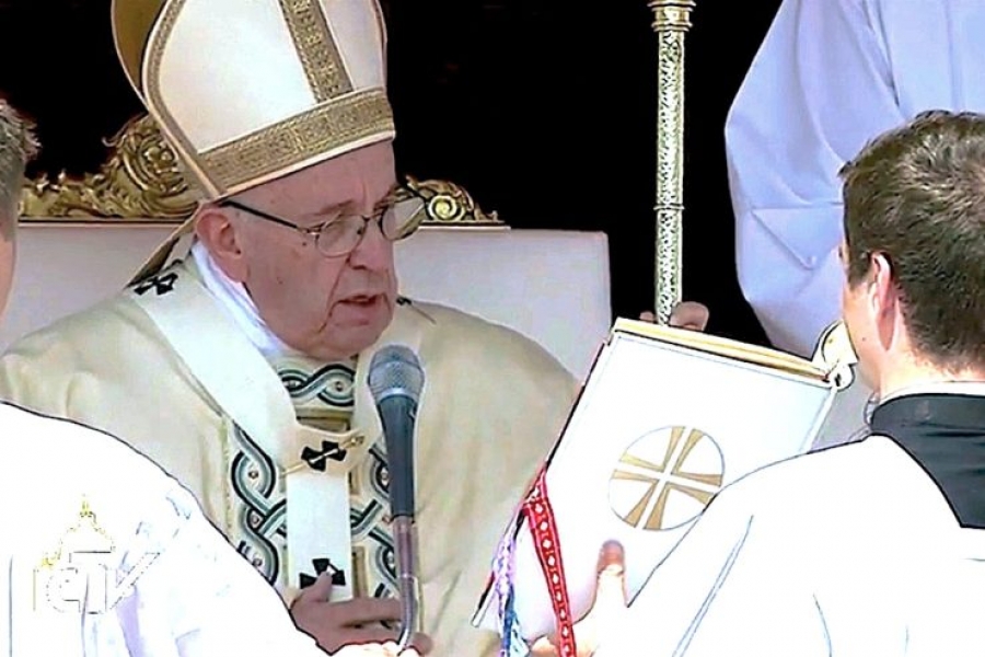El Santo Padre declaró santos a una religiosa sueca y a un sacerdote polaco