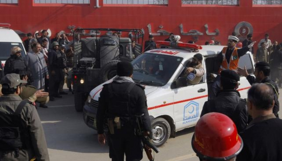Pakistán: ataque talibán a una universidad deja decenas de muertos