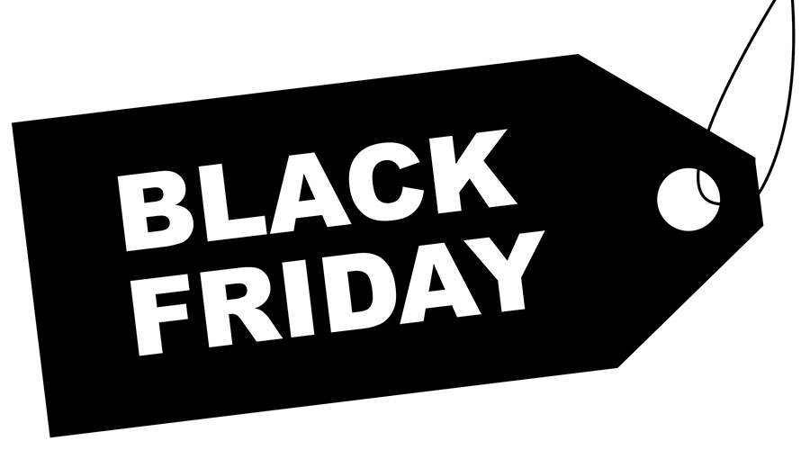 Sacerdote sorprende a católicos con gran «oferta» por Black Friday