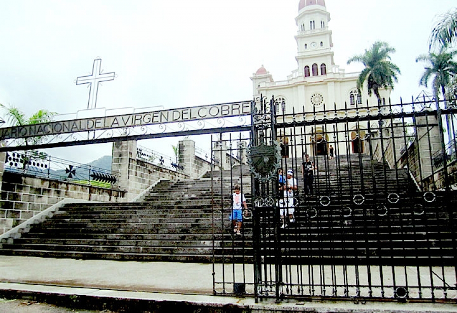 Cuba festeja el centenario de la proclamación de la Virgen del Cobre