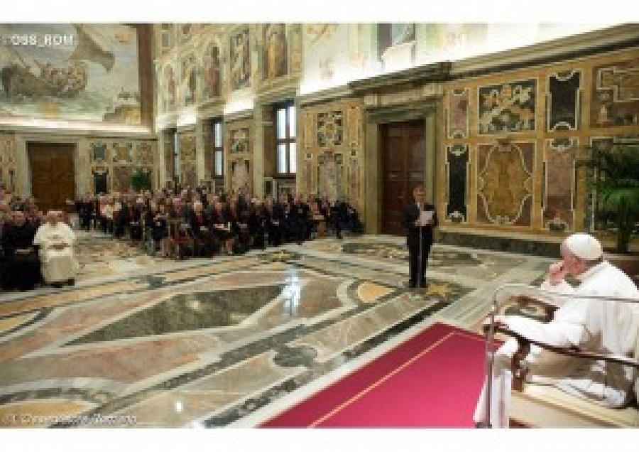 A los capellanes militares: Sed presencia fraterna fomentando la espiritualidad y la ética