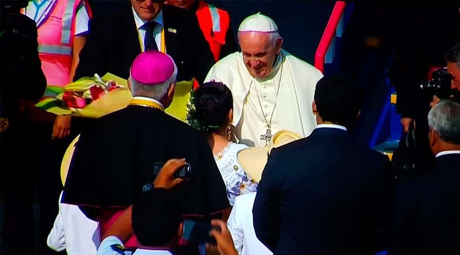 El Papa llegó a Trujillo, en su tercer día de visita al país