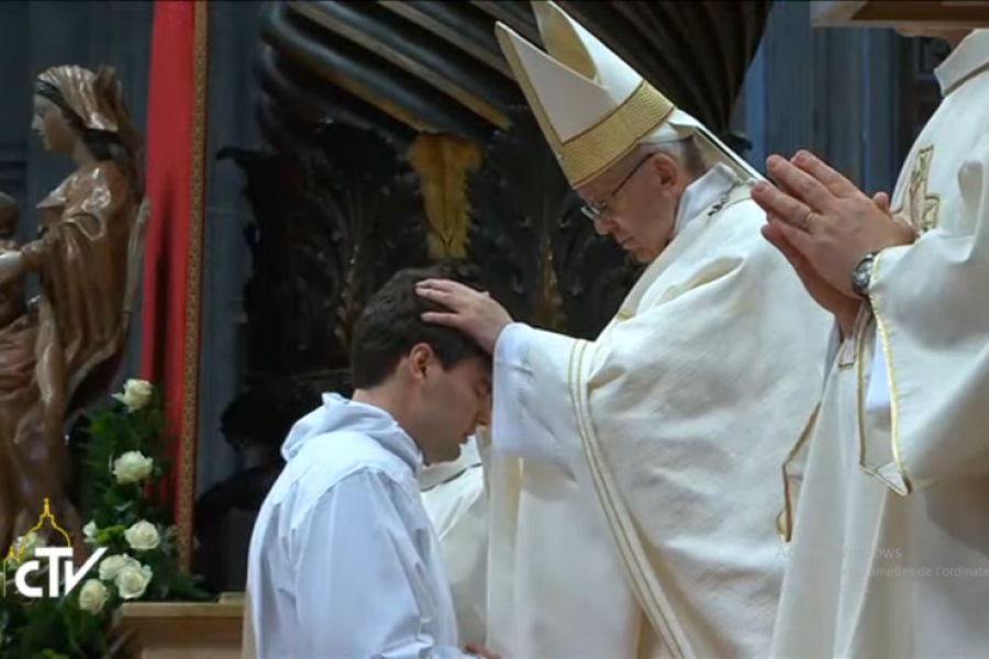 «Sean siempre misericordiosos, siempre»: ordenación de 10 sacerdotes
