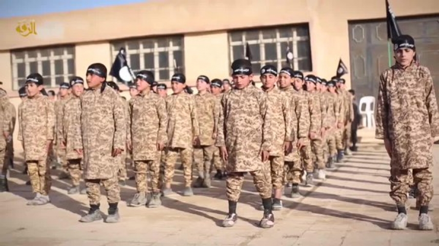 Niño que escapó del ISIS cuenta los horrores que vivió con los terroristas