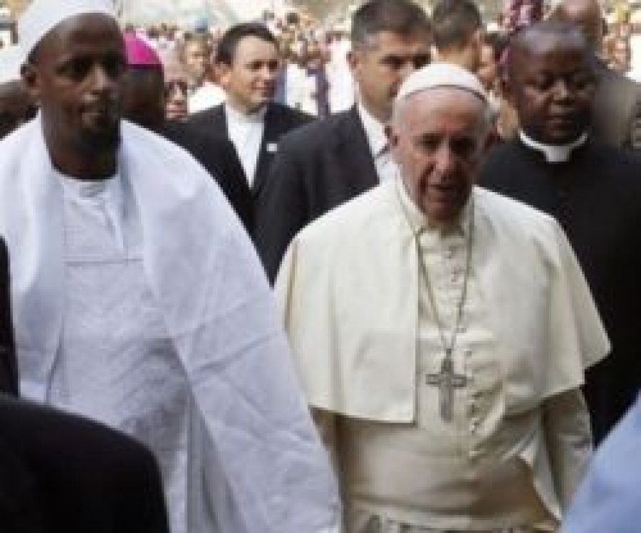 El imán de Bangui: &#039;No podrán destruir las relaciones entre cristianos y musulmanes&#039;