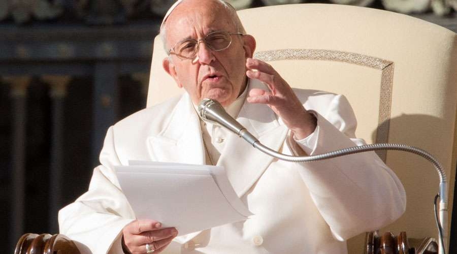 El Papa invita a los periodistas a rezar esta oración para transmitir la verdad