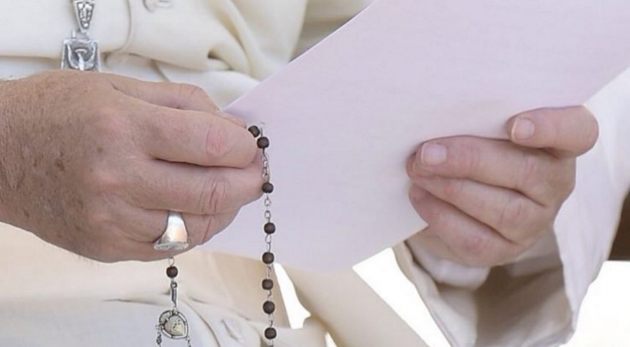 El Papa cancela su catequesis para rezar por las víctimas del terremoto de Italia