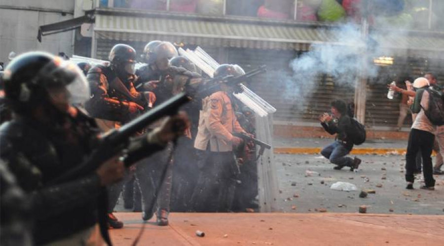 Vaticano condena asedio y violencia durante consulta popular en Venezuela
